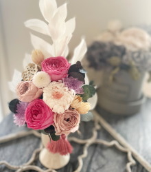 プリザーブドフラワーの仏花の写真