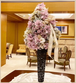 お花のレンタル　エントランス装花の写真