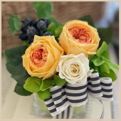 プレゼント用アレンジの写真